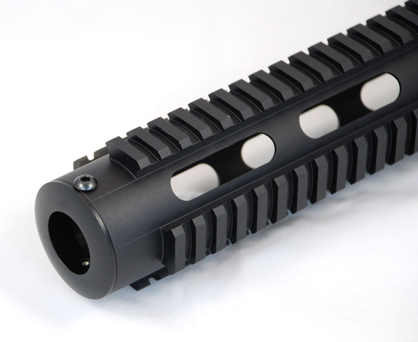 Universal Aluminum Shroud with Weaver Rails - fits 1" OD barrel - 15" - 3Skull